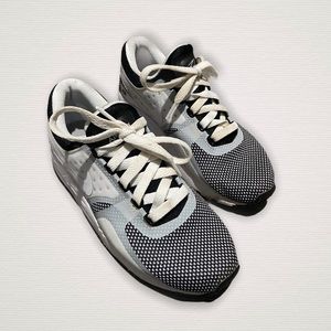 Nike Air Max Zero Essentials